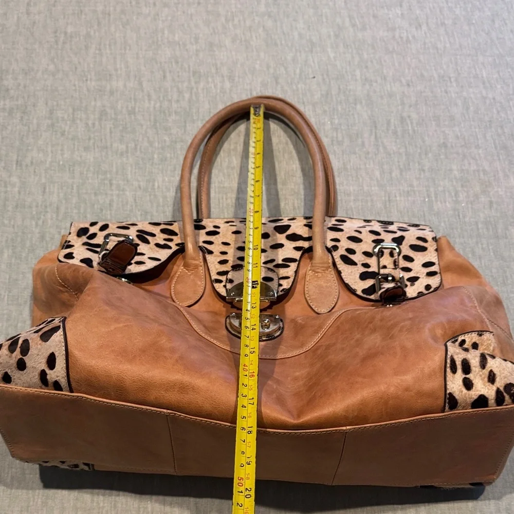 Elegant and spacious Tan Tote Bag